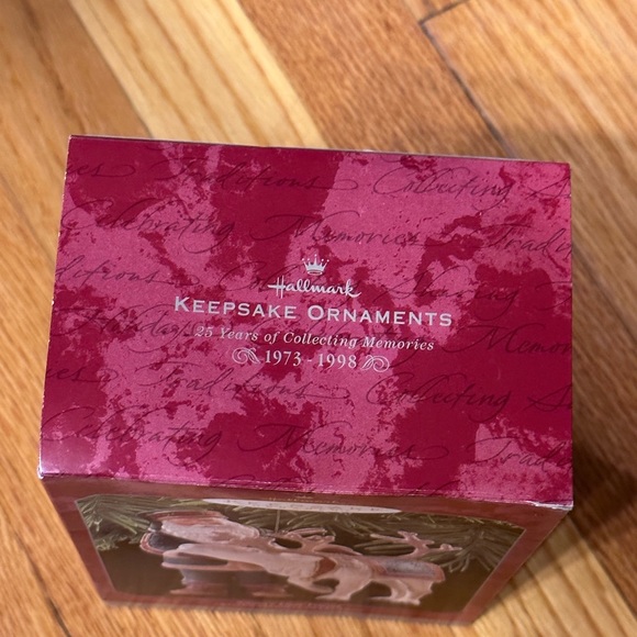 1998 HALLMARK KEEPSAKE ORNAMENT

QX6583 - Picture 6 of 7